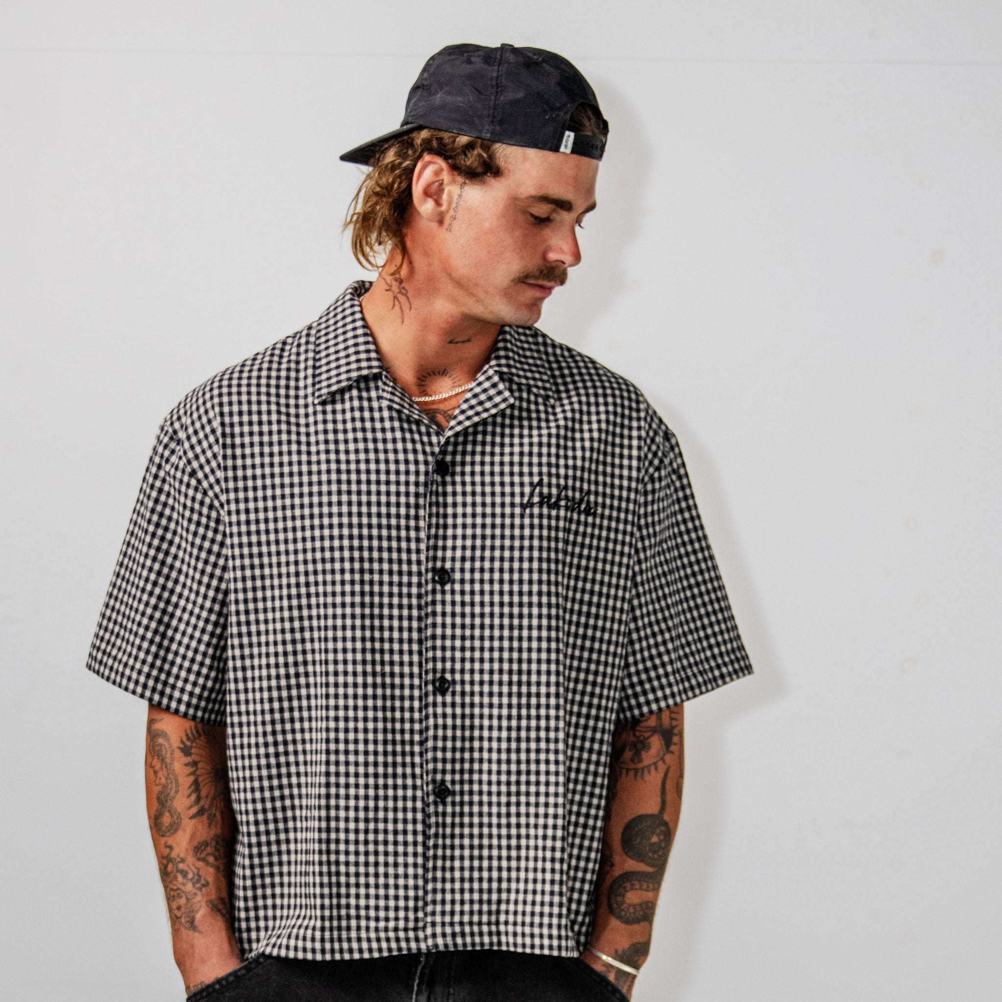 LAKODA Cropped Checkered Button